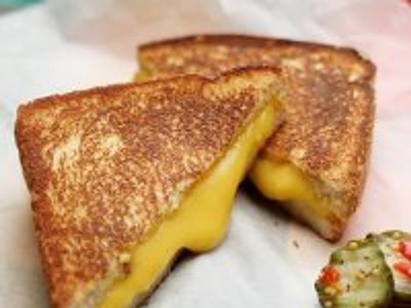 Le sandwich au fromage grillé gluo