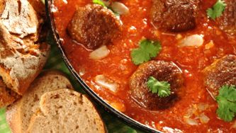 Chili aux boulettes de viande au four