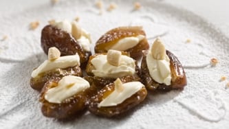 Dattes fourrées à la pâte d'amandes