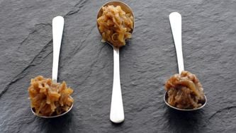 Oignons caramélisés de la maman de Josée di Stasio
