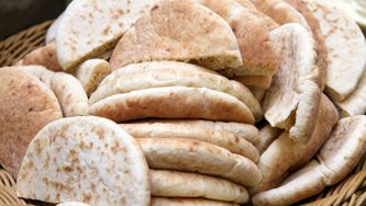 Pitas en sauce picadillo