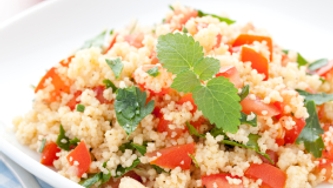 Salade de couscous aux tomates italiennes