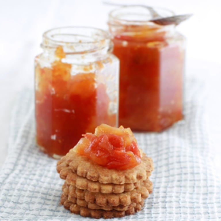 Confitures de tomates rouges