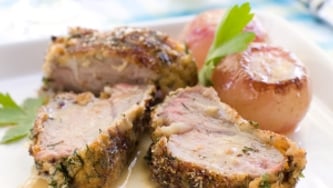 Filets d'agneau gratinés au paillot de chèvre