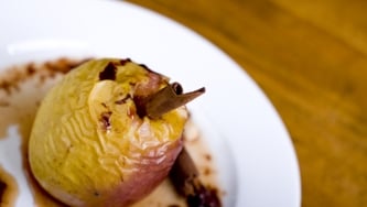 Pommes au porto et à la cannelle