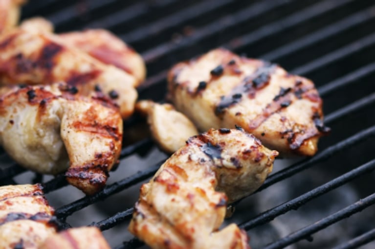 Poulet à l'érable et aux fruits grillés