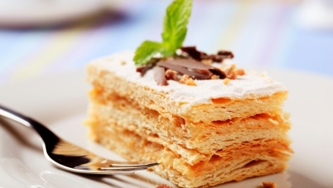 Millefeuille d'ananas à la glace à la vanille