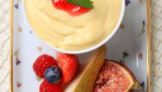 Mousse à la banane et aux fruits de la passion