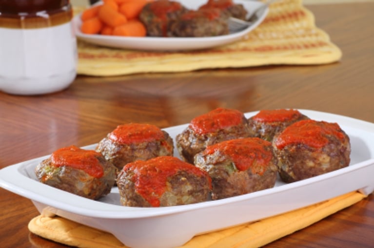 Mini-pains de viande en sauce