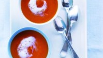 Soupe aux tomates grillées