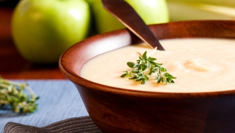 Potage Rougemont aux pommes (Canada)