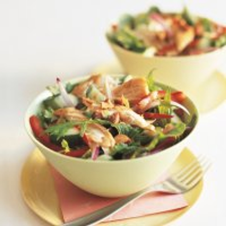 Salade de poulet, vinaigrette aux tomates séchées