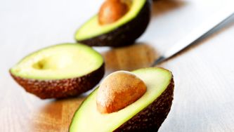 Salade fine de poires et d'avocats