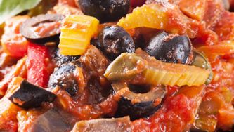 Sauce à l'aubergine et aux poivrons rouges