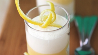 Crème fine aux deux citrons, zestes givrés
