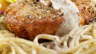 Filet mignon royal sauce au porto blanc et champignons des prés et des bois