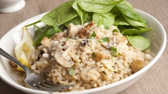 Pilaf aux champignons et au persil