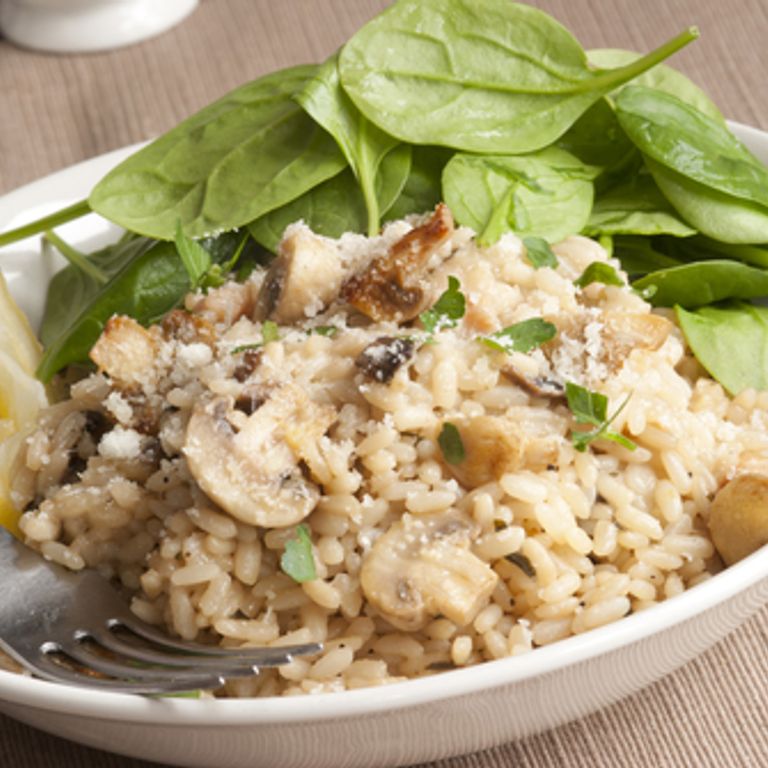 Pilaf aux champignons et au persil
