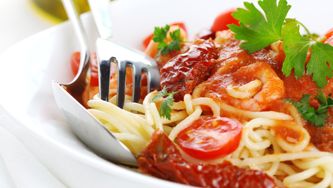 Salade aux tomates séchées au soleil et à l'asiago