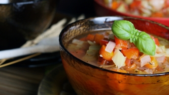 Soupe mexicaine épicée aux tomates