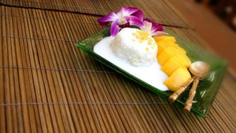 Riz à la mangue grillée et au lait de coco