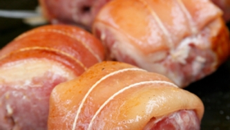 Rôti de porc bardé de bacon avec courge au miel