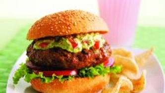 Burgers à la mexicaine avec salsa à l'avocat