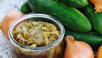 Confiture d'oignon aux petits fruits