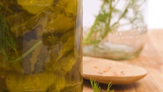 Concombres marinés à l'aneth