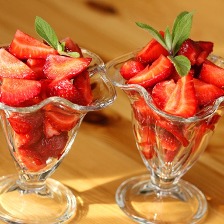 Salade de fraises à la menthe