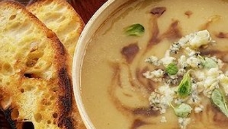 Potage aux poireaux et à l'ail
