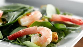 Salade de crevettes et d'épinards