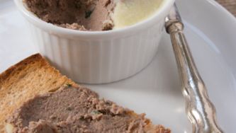 Mousse de foies de volaille aux figues