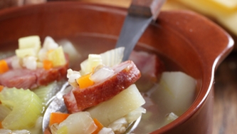 Soupe aux saucisses italiennes