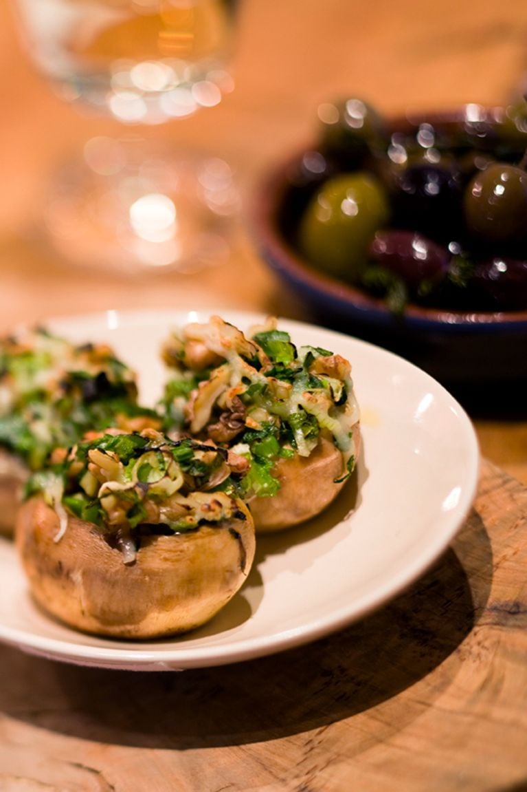 Champignons farcis au fromage et aux noix