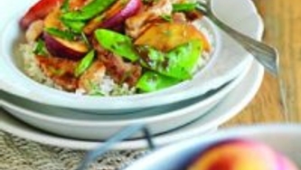 Sauté de poulet et nectarines