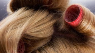 Cheveux fins et clairsemés