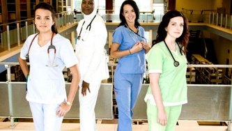 Pourquoi elles deviennent infirmières