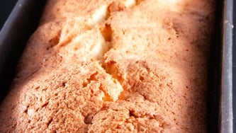 Cuisson du pain aux carottes