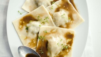 Raviolis aux champignons et jus de veau au thym