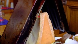 Raclette : les fromages les mieux adaptés