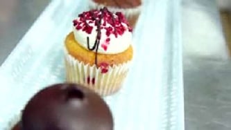 Garnitures décadentes pour petits gâteaux