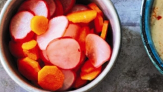 Carottes et radis marinés