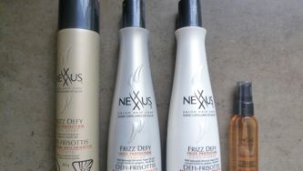 Des produits capillaires « vraiment » anti-frisottis