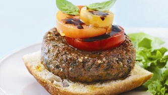Végéburgers aux haricots blancs et aux noix