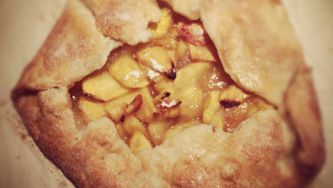 À essayer : tarte rustique aux pêches