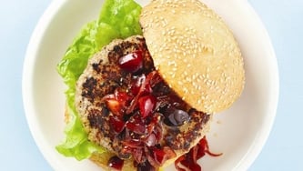 Relish aux oignons caramélisés et aux cerises