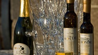 Un vin de glace québécois vendu en Chine… et à la SAQ