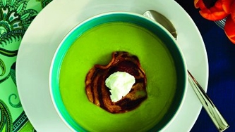 Potage glacé aux poires et aux petits pois