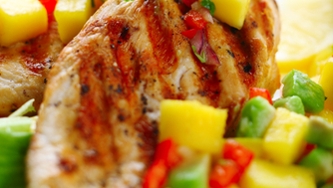 Poulet grillé, salsa à la papaye